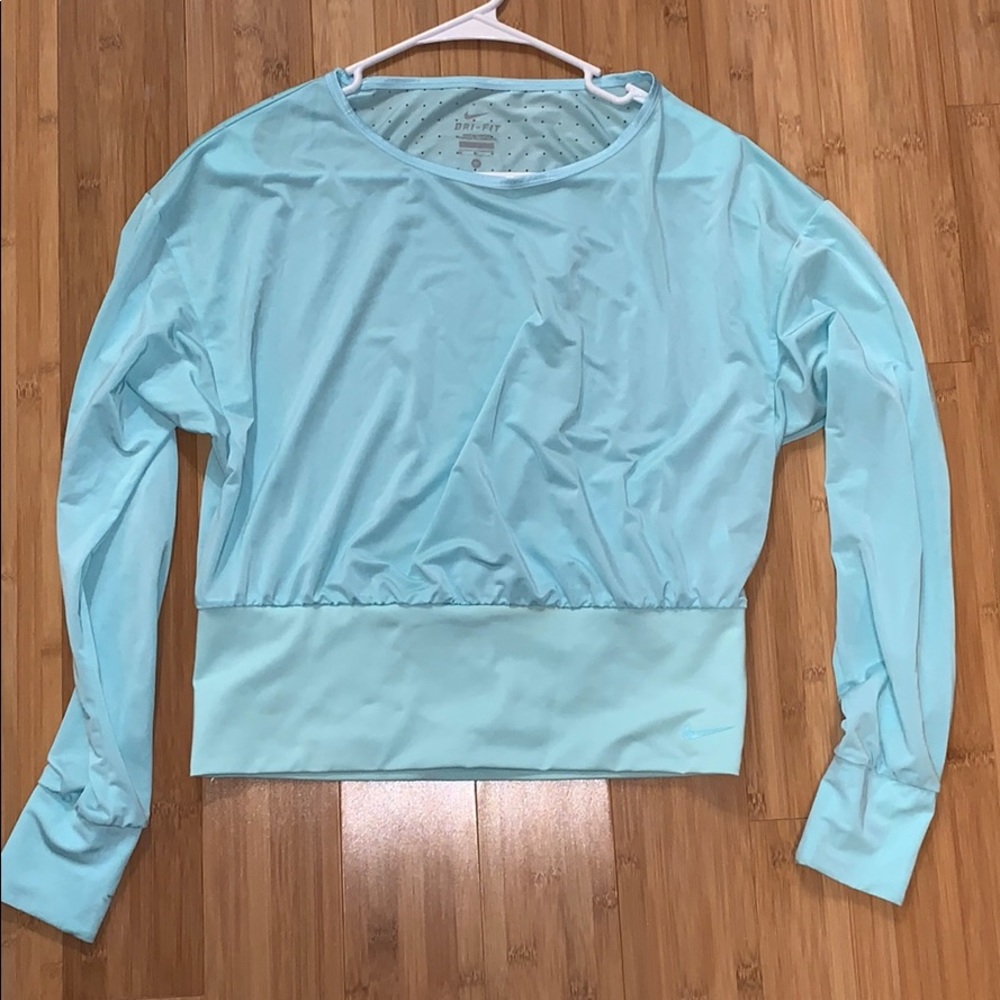 Nike aqua dri-fit long sleeve, size M